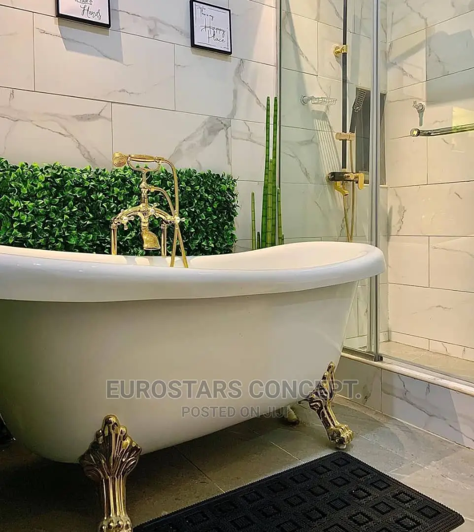 Royal Design Executive Bath Tub