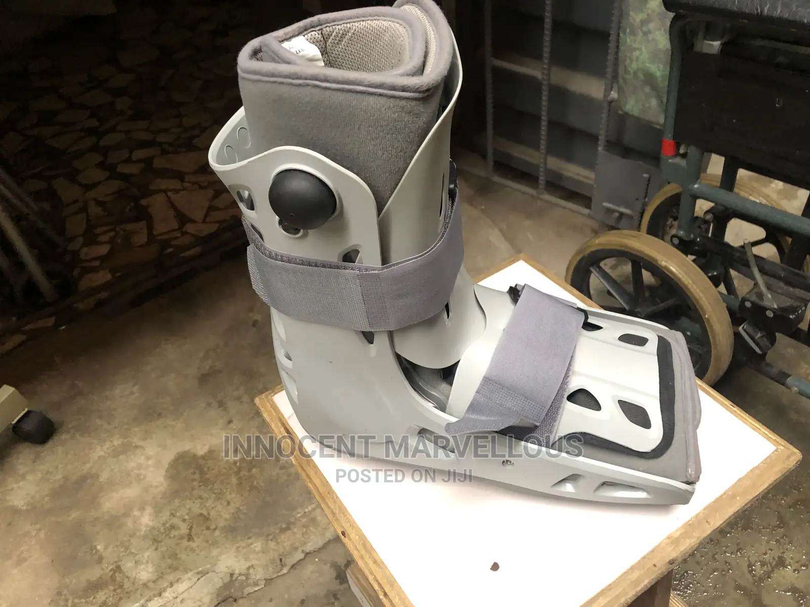 Foreign Aircast Boot