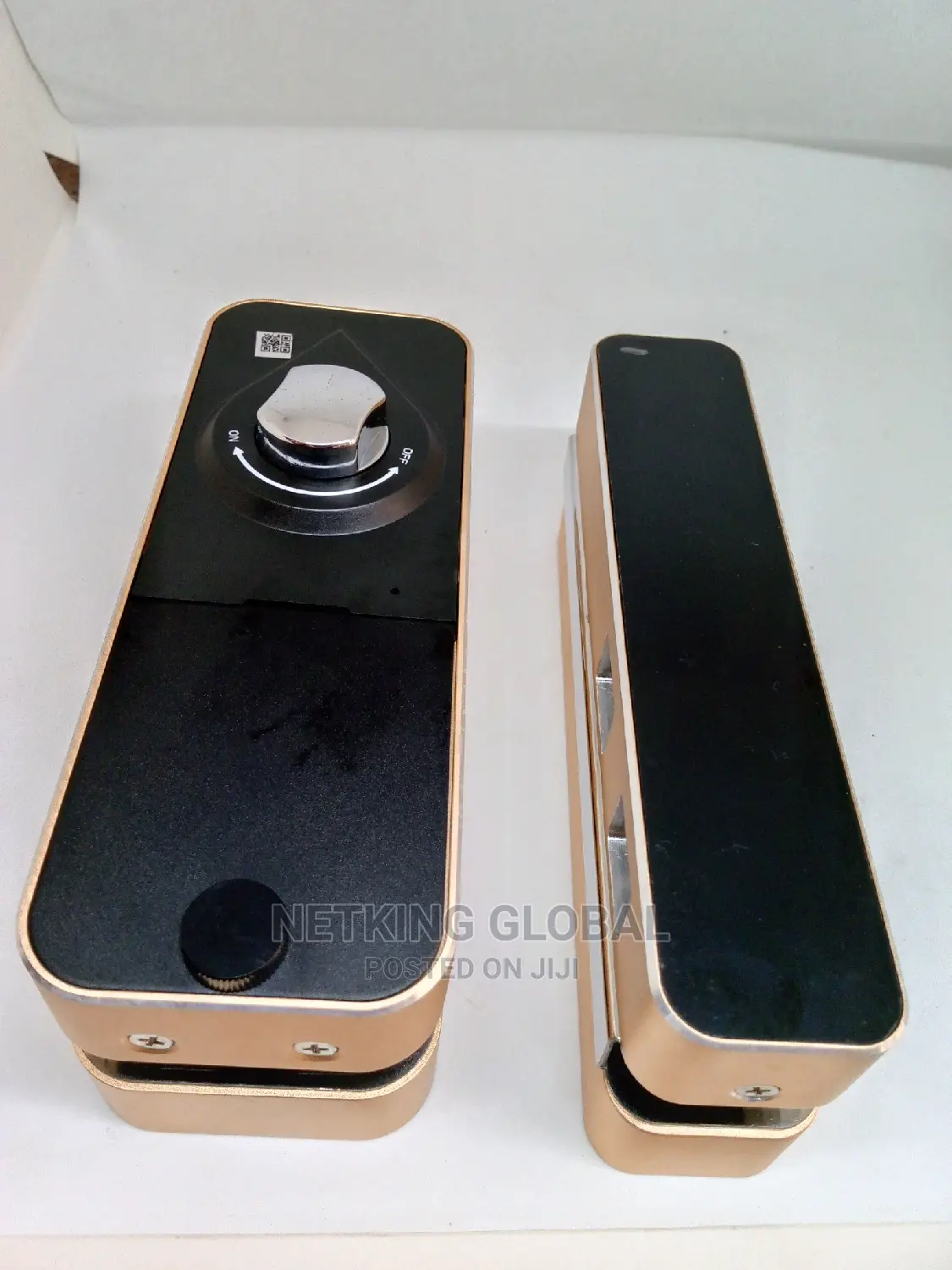 Fingerprint Smart Glass Door Lock LS-DL301A