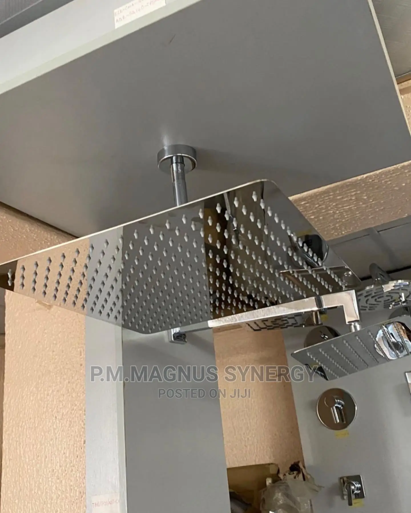 England Standard 40cm Shower.