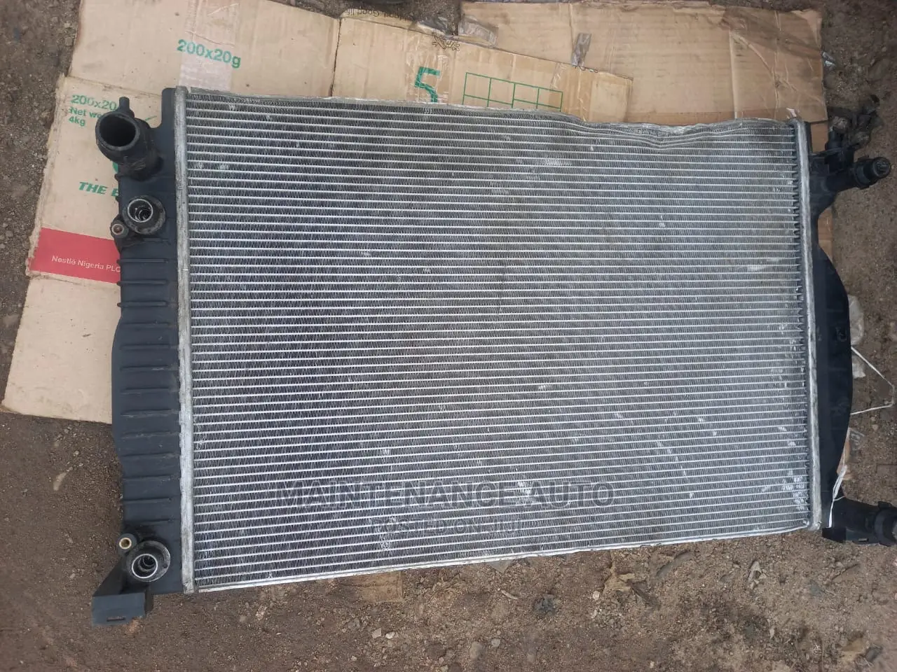 Radiator for Volkswagen Cars and Jeep Such as Touareg