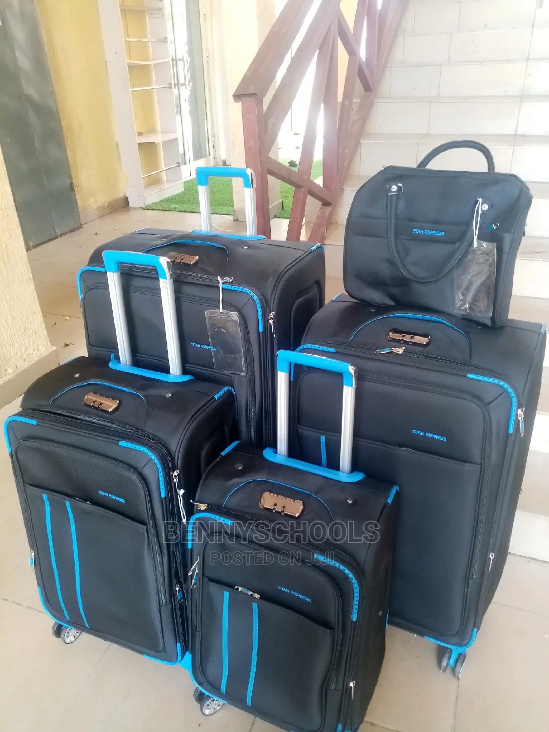 Set of 5 Star Express Traveling Luggage Boxes