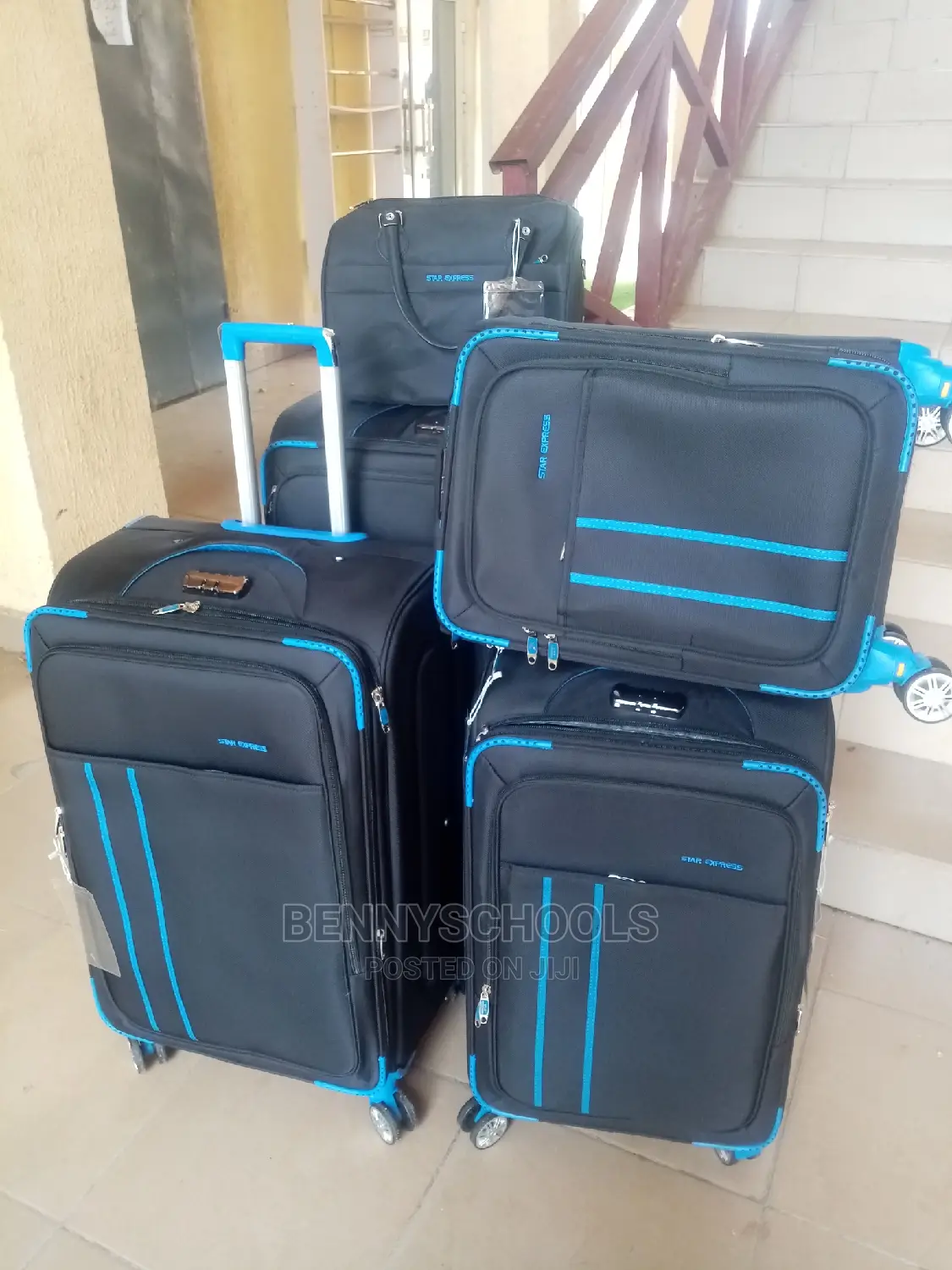 Set of 5 Star Express Traveling Luggage Boxes