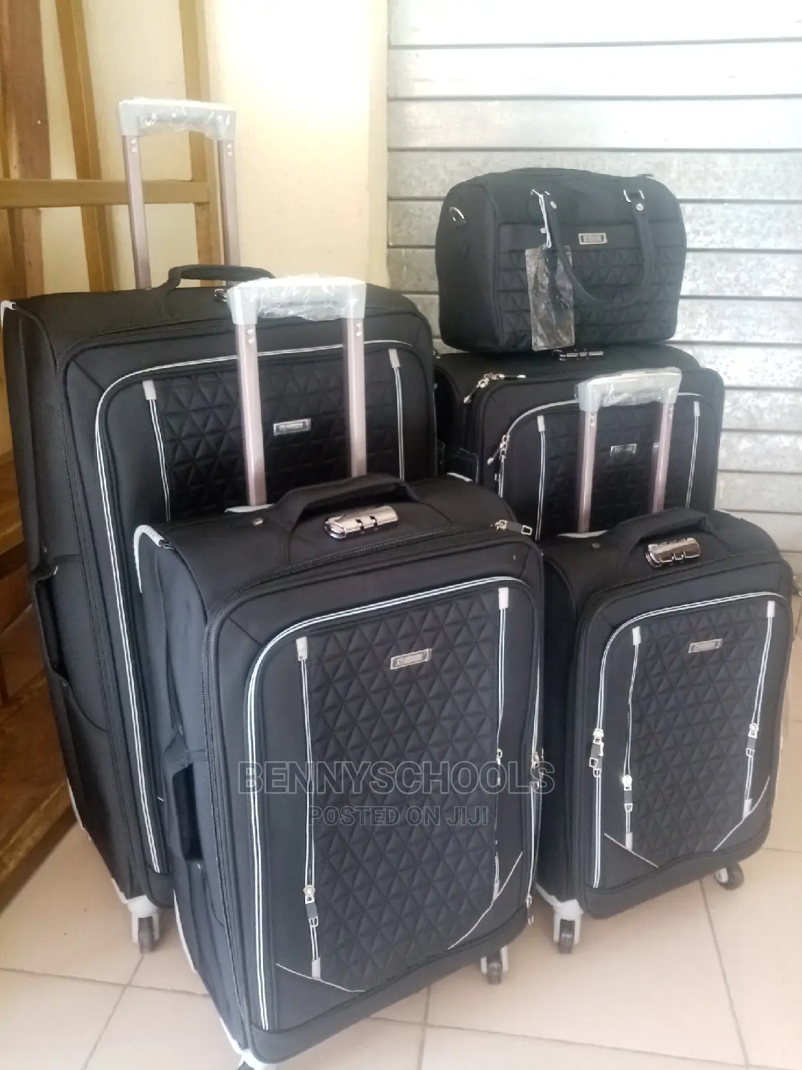 Set of 5 Black Star Express Traveling Luggage Boxes