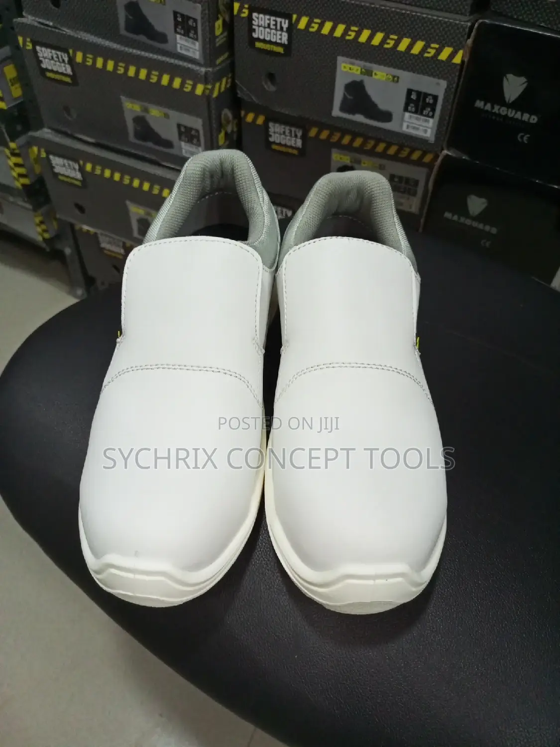Unisex Safety Jogger Shoe