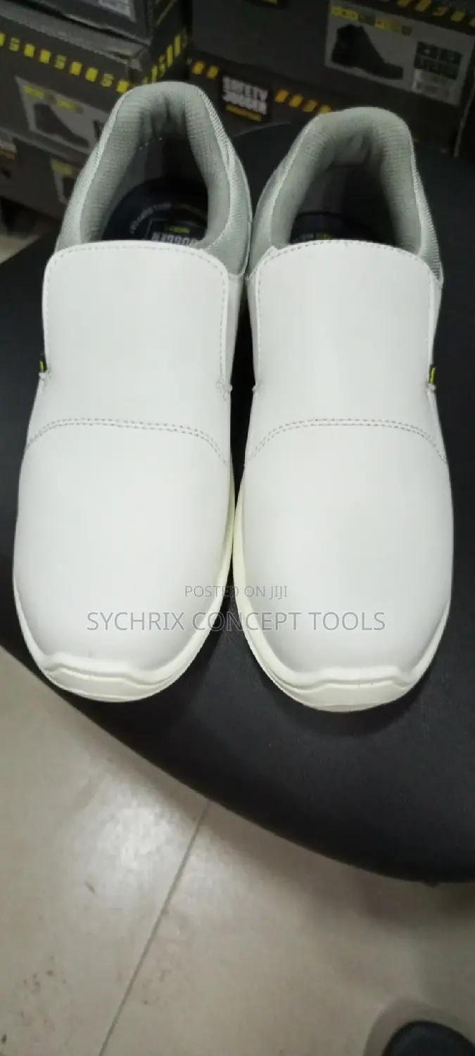 Unisex Safety Jogger Shoe