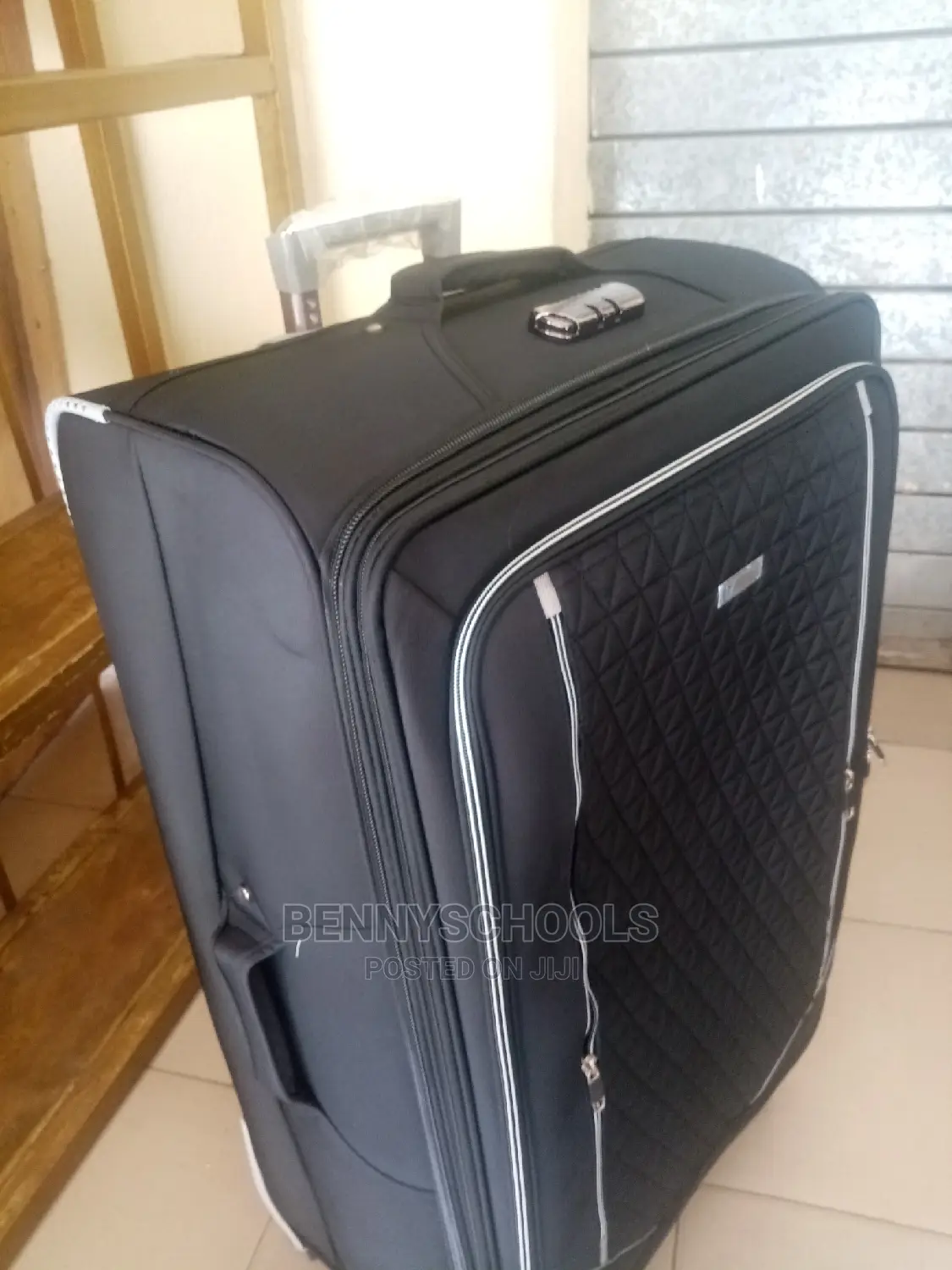 Biggest Jumbo Extra Large Star Express Traveling Luggage Box