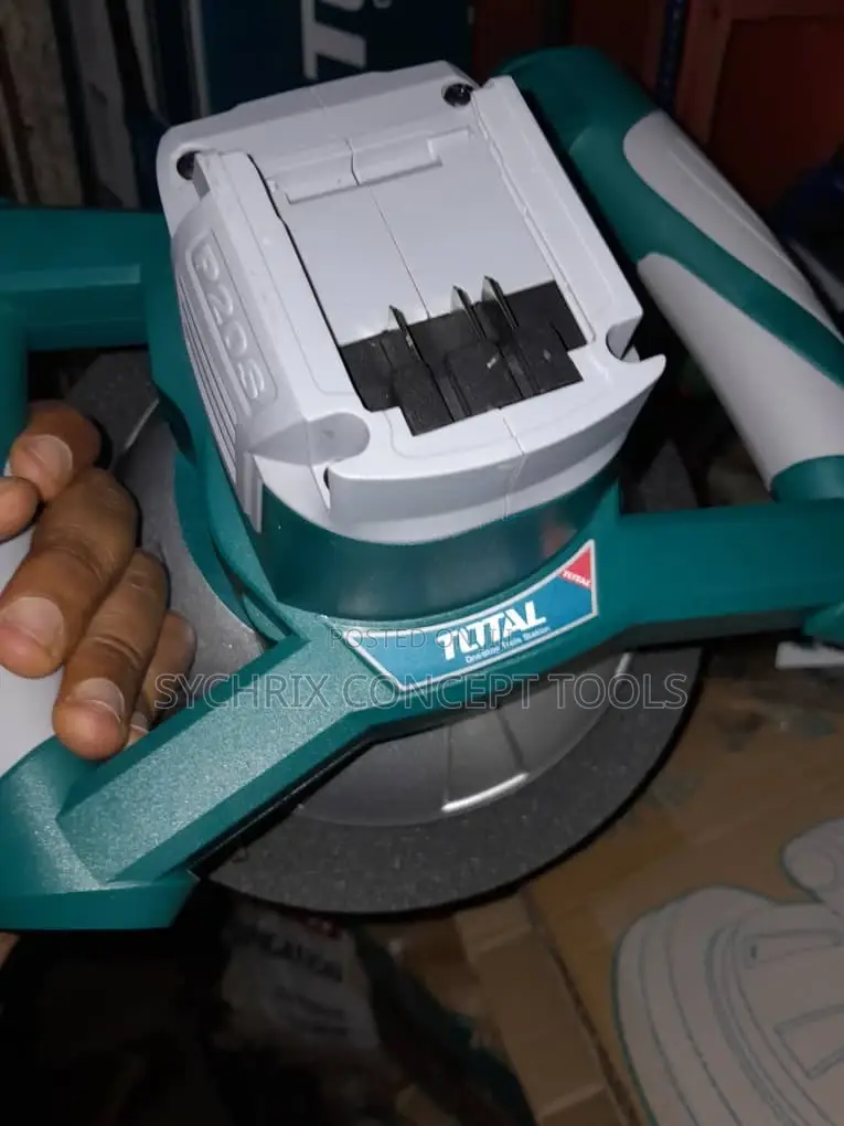 Polishing - Cordless Polisher With Battery and Charger