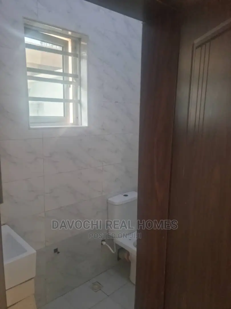 4bdrm Duplex in Ologolo Estate, Lekki for rent