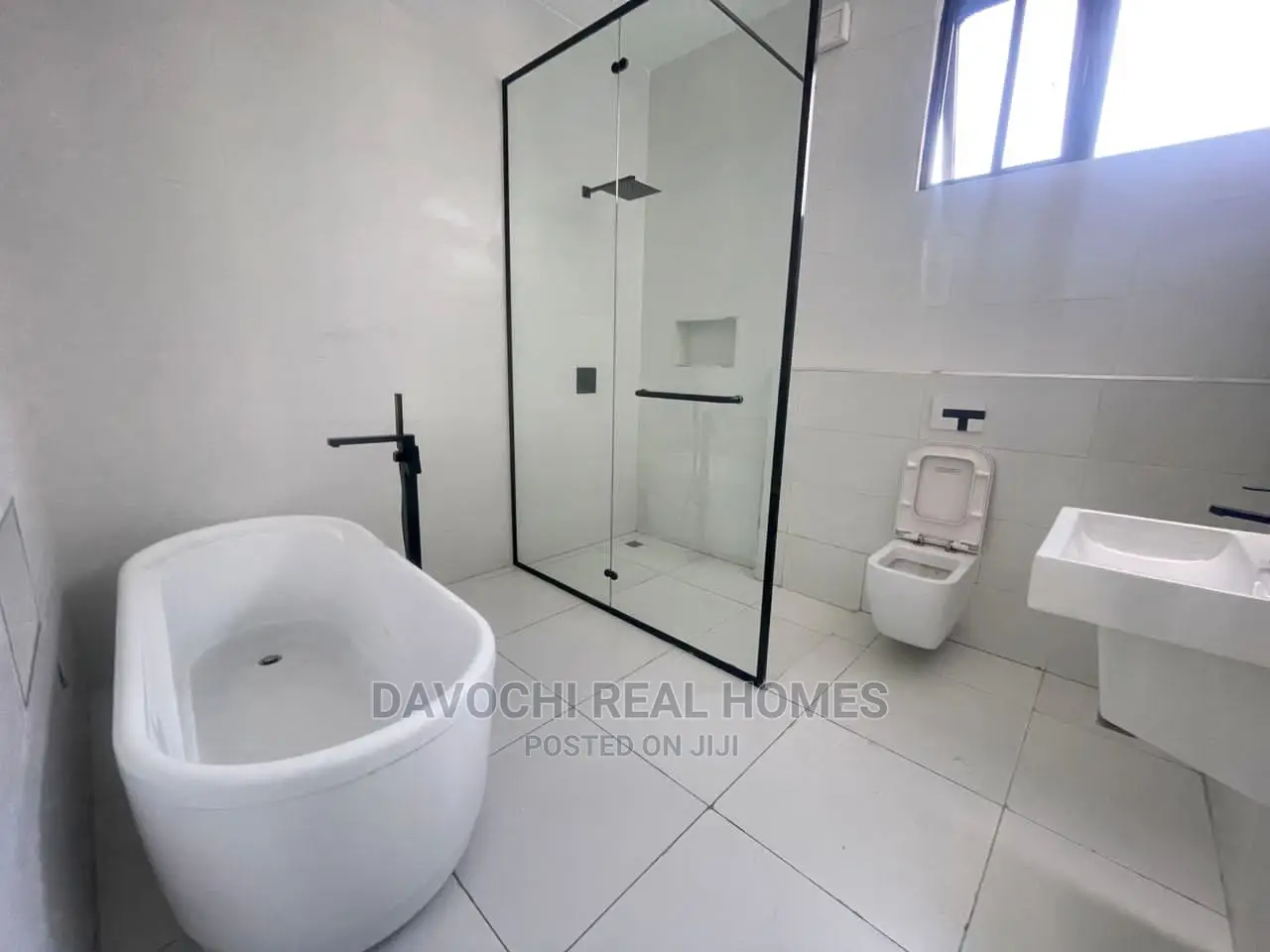 4bdrm Duplex in Lekki Phase One for rent