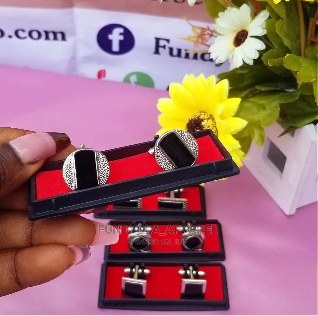 Quality Sliver and Black Cufflink