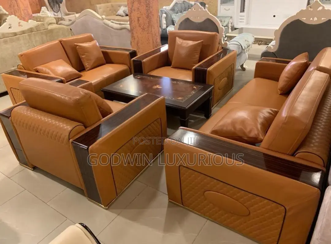 Luxury 6 Seater Living Room Leather Made Sofa Chair.