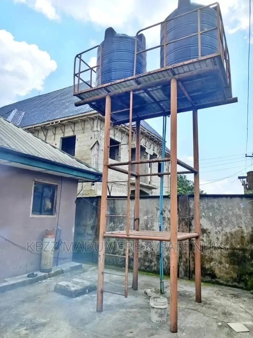 10bdrm Block of Flats in Oyibo, Oyigbo for sale