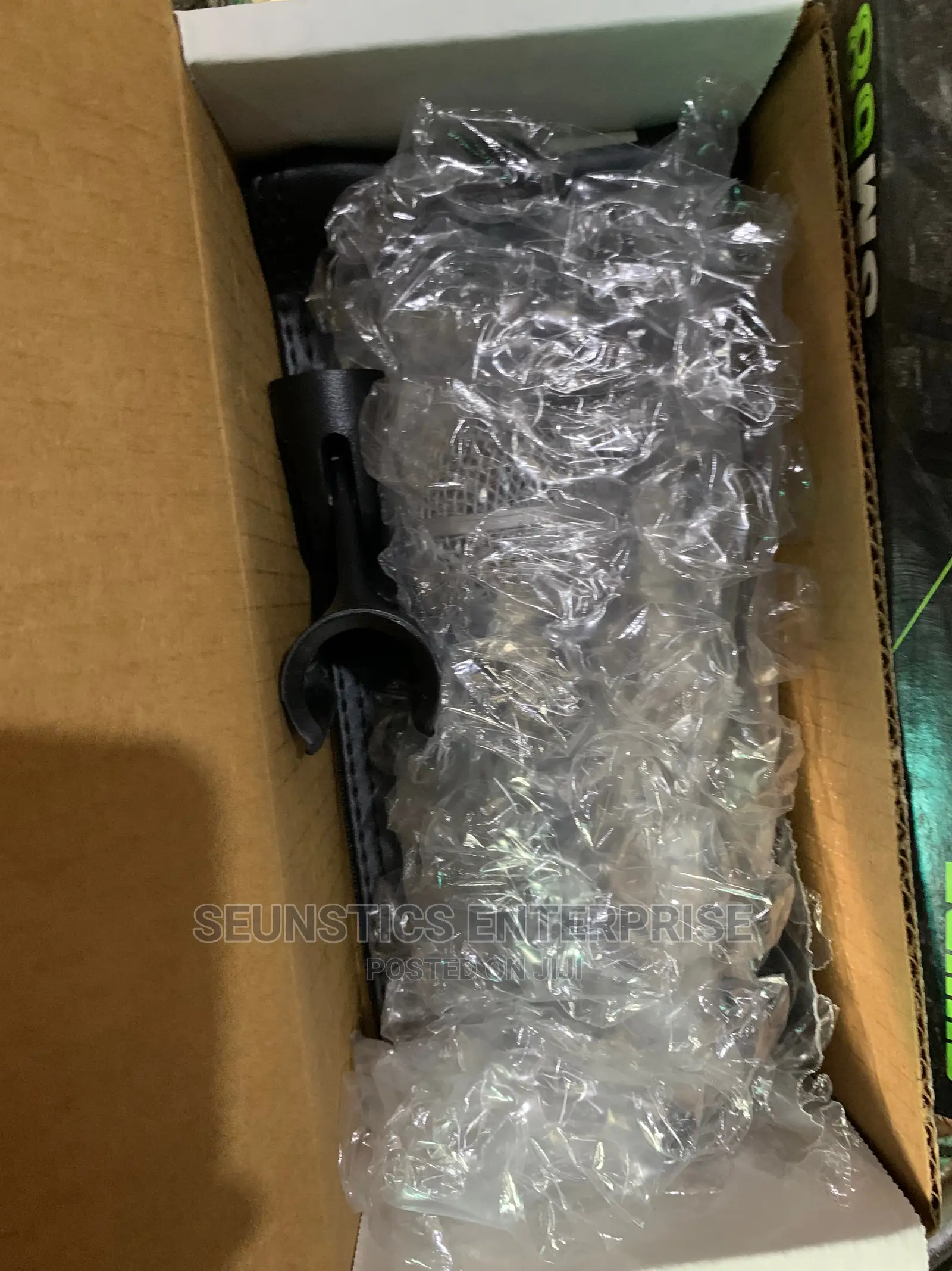 New Quality Shure SM 58 Dynamic Microphone