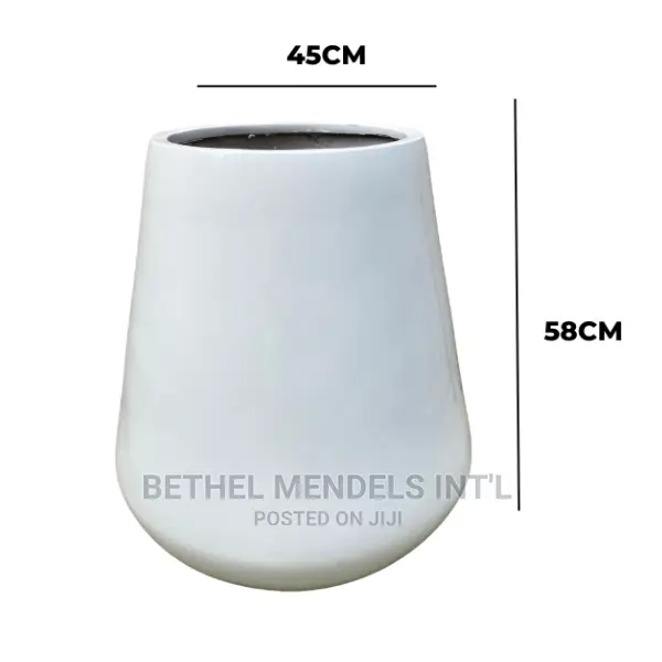 Wholesale of Stylish Deluxe Fiberglass Flower Pots