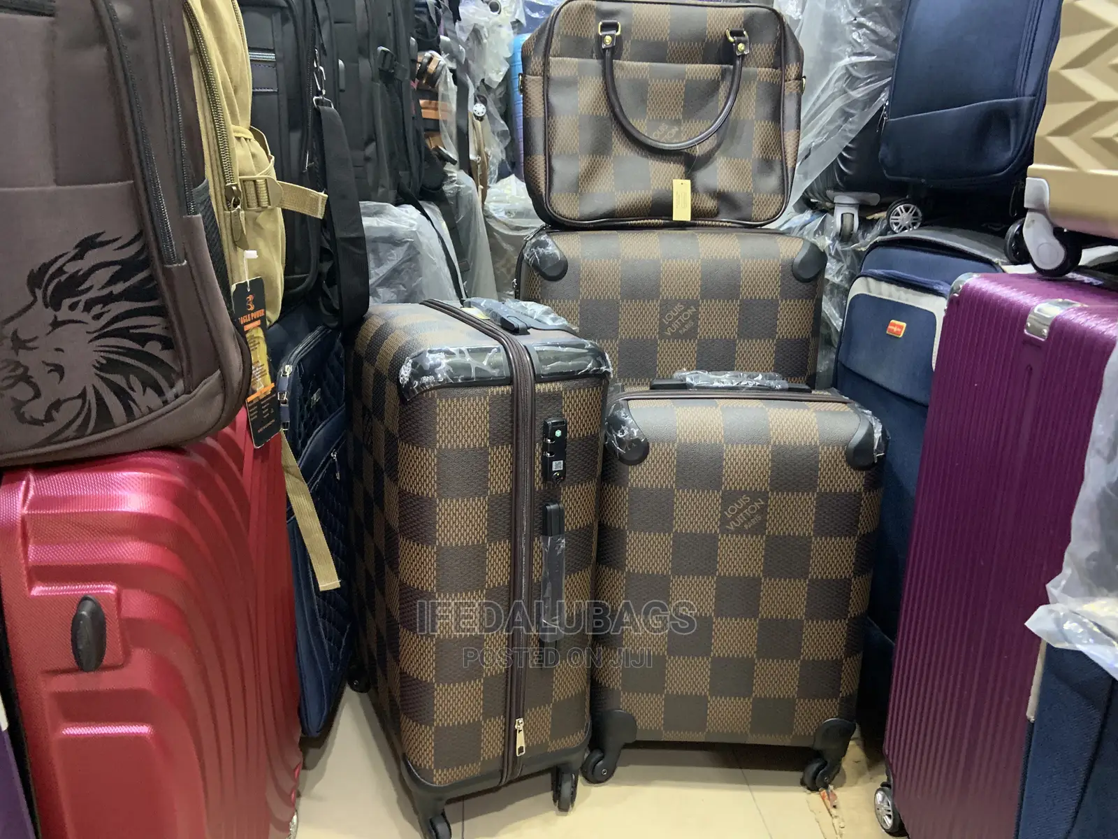 Set of Quality Lv Imported Traveling Luggage