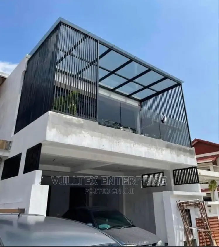 Balcony Screen With Pergola