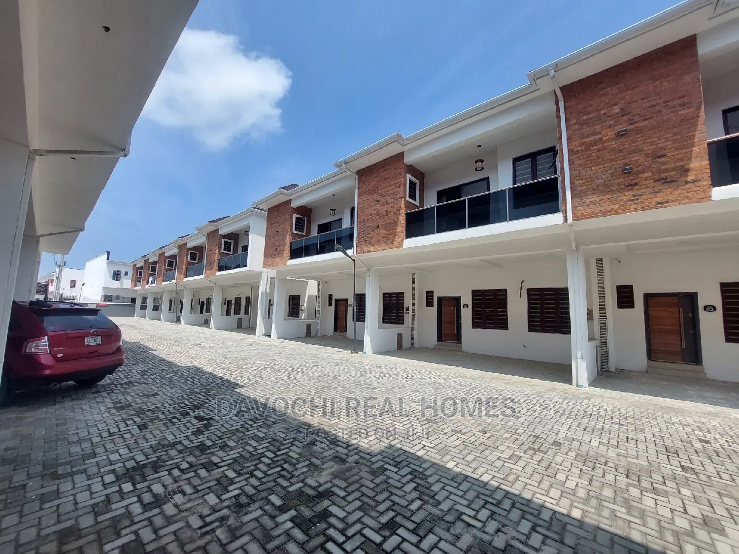 4bdrm Duplex in Chevron Second Toll, Lekki for rent