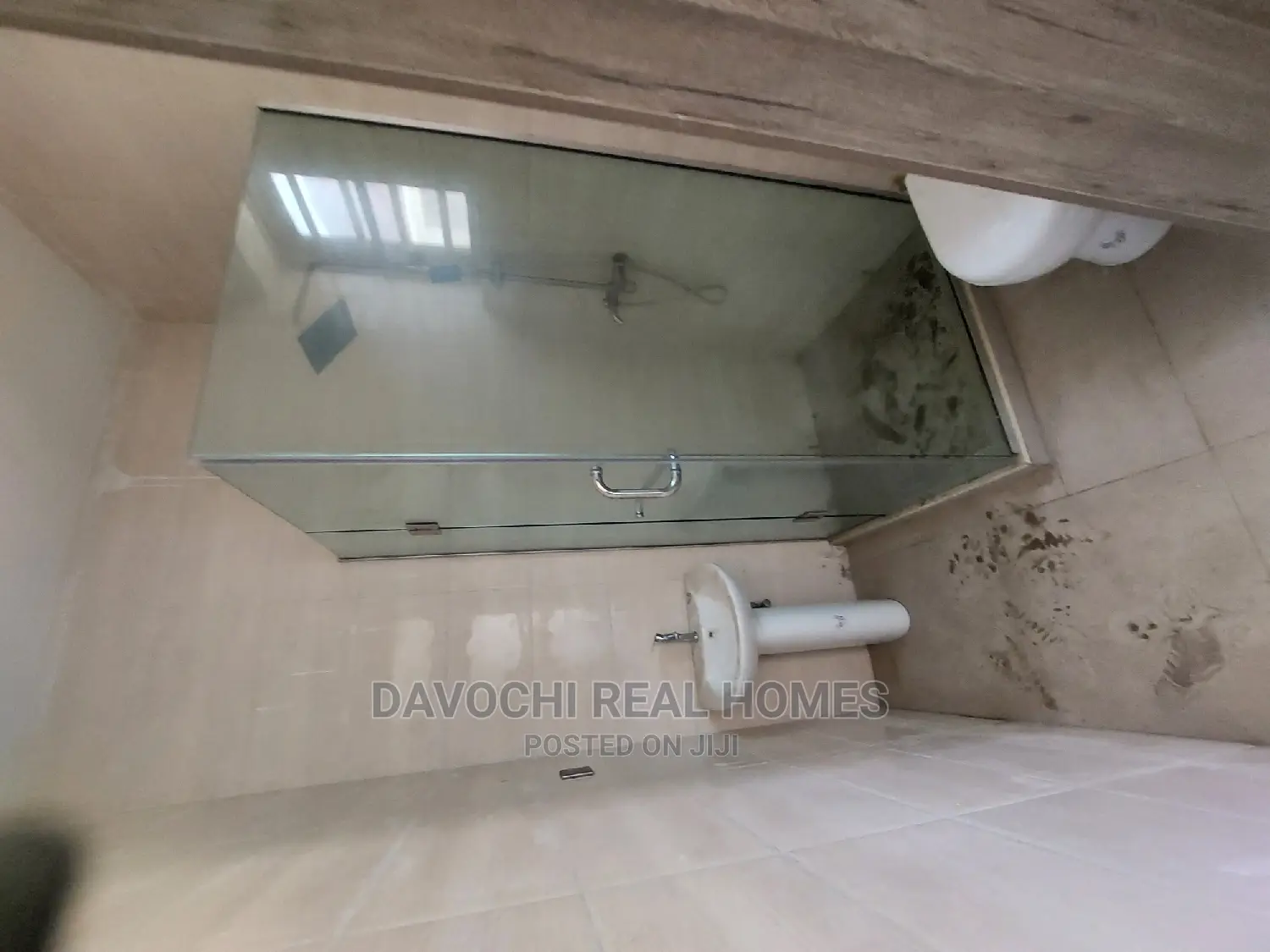 4bdrm Duplex in Chevron Second Toll, Lekki for rent