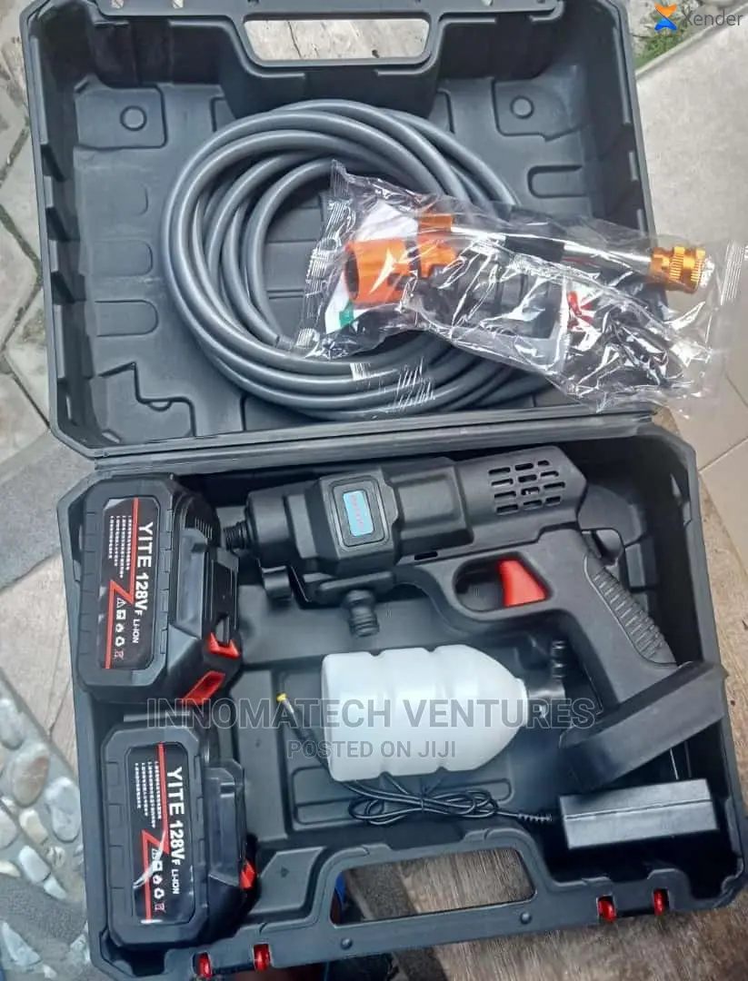 Rechargeable Pressure Washer Àaaàaaapp