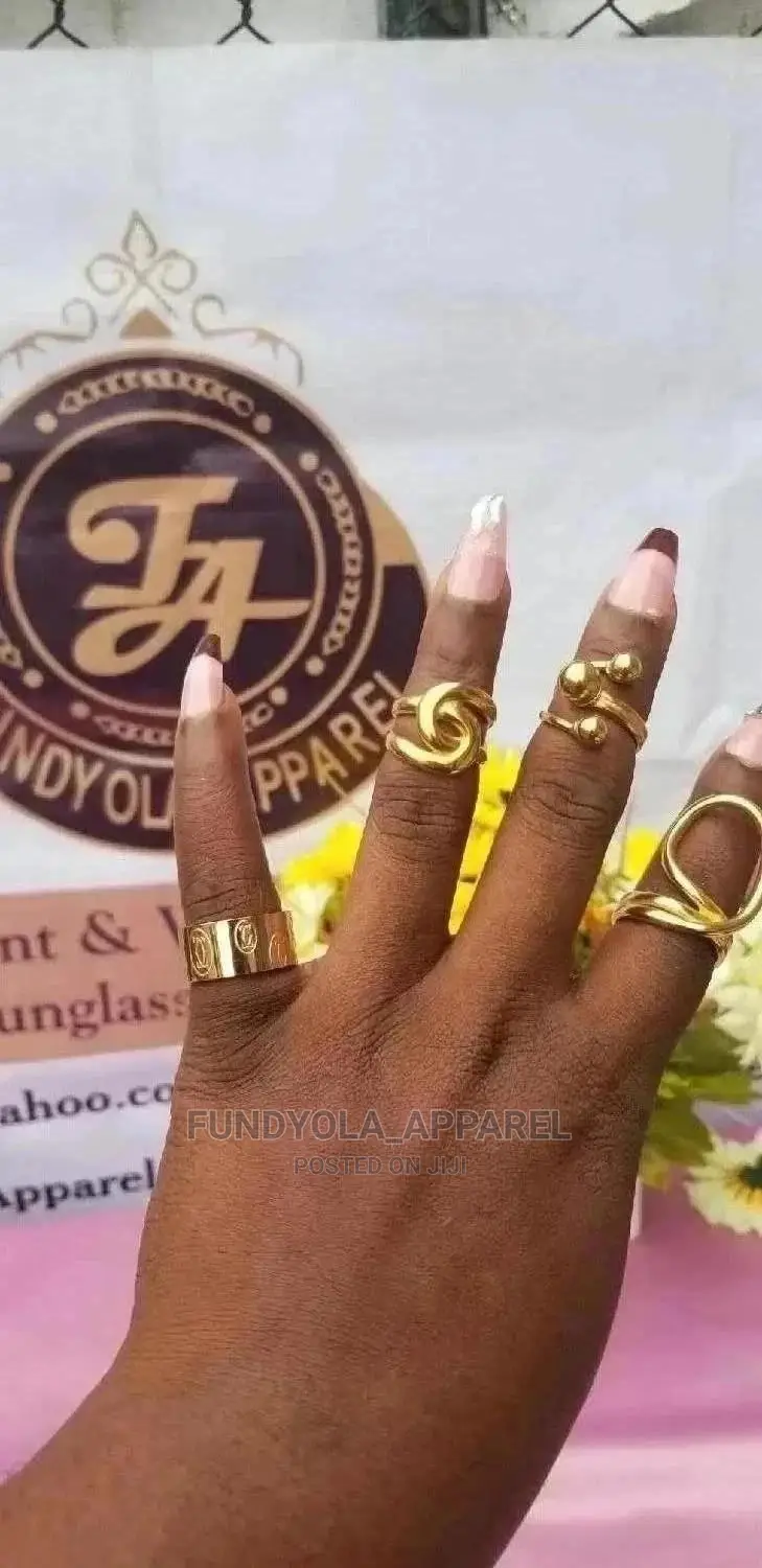 Female Chunky Titanium Rings
