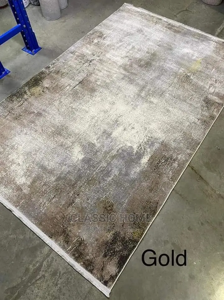 Quality Living Room Designed Super Soft Center Rug. 