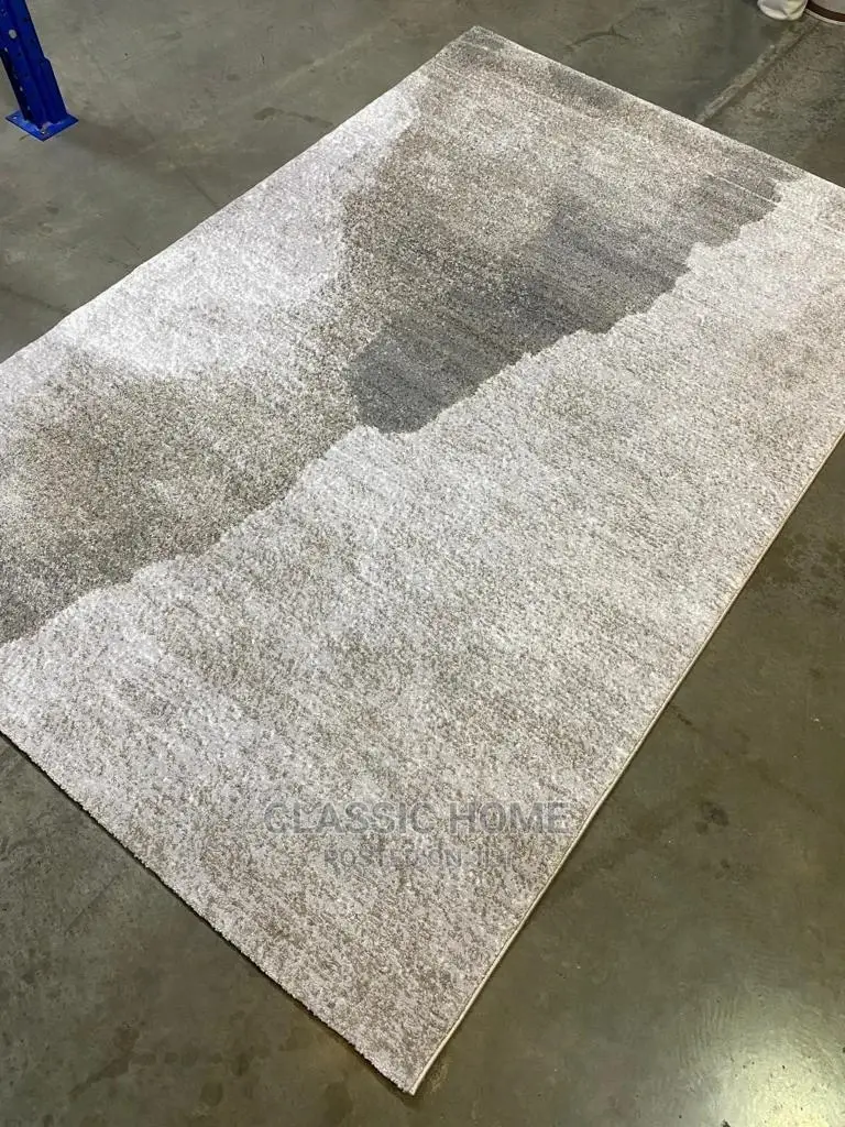 Unique 4 by 6 Center Rug