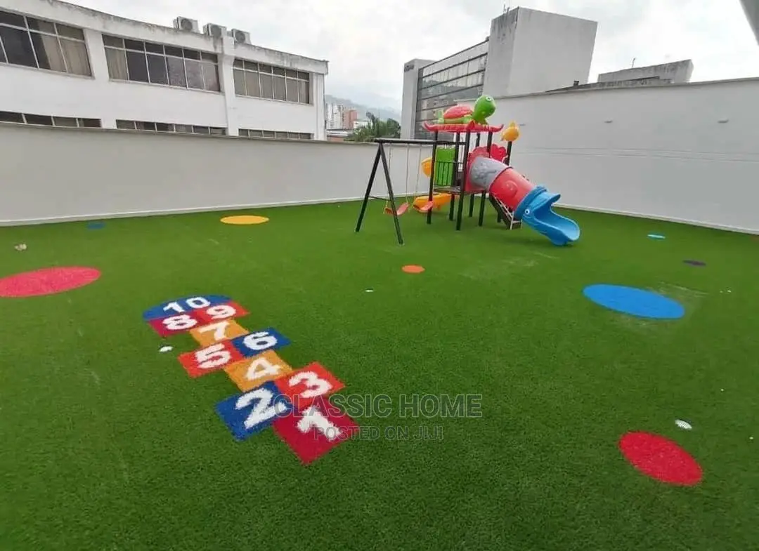 Dubai Standard Grass