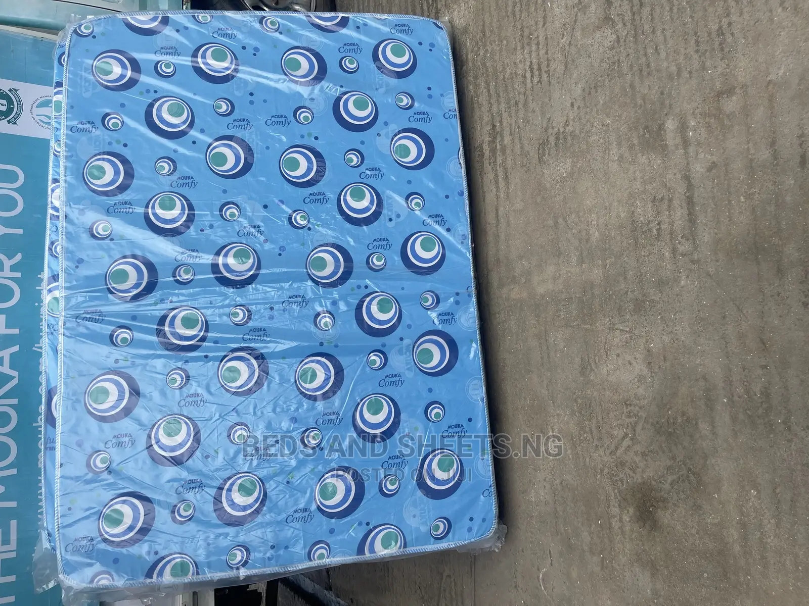 Mouka Comfy 6 by 4.5 by 10 Inches