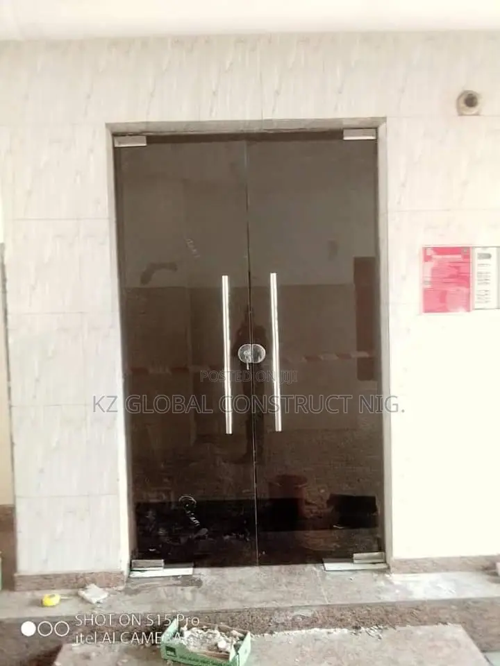 10mm Toughened Grey Glass Swing Door With Engine