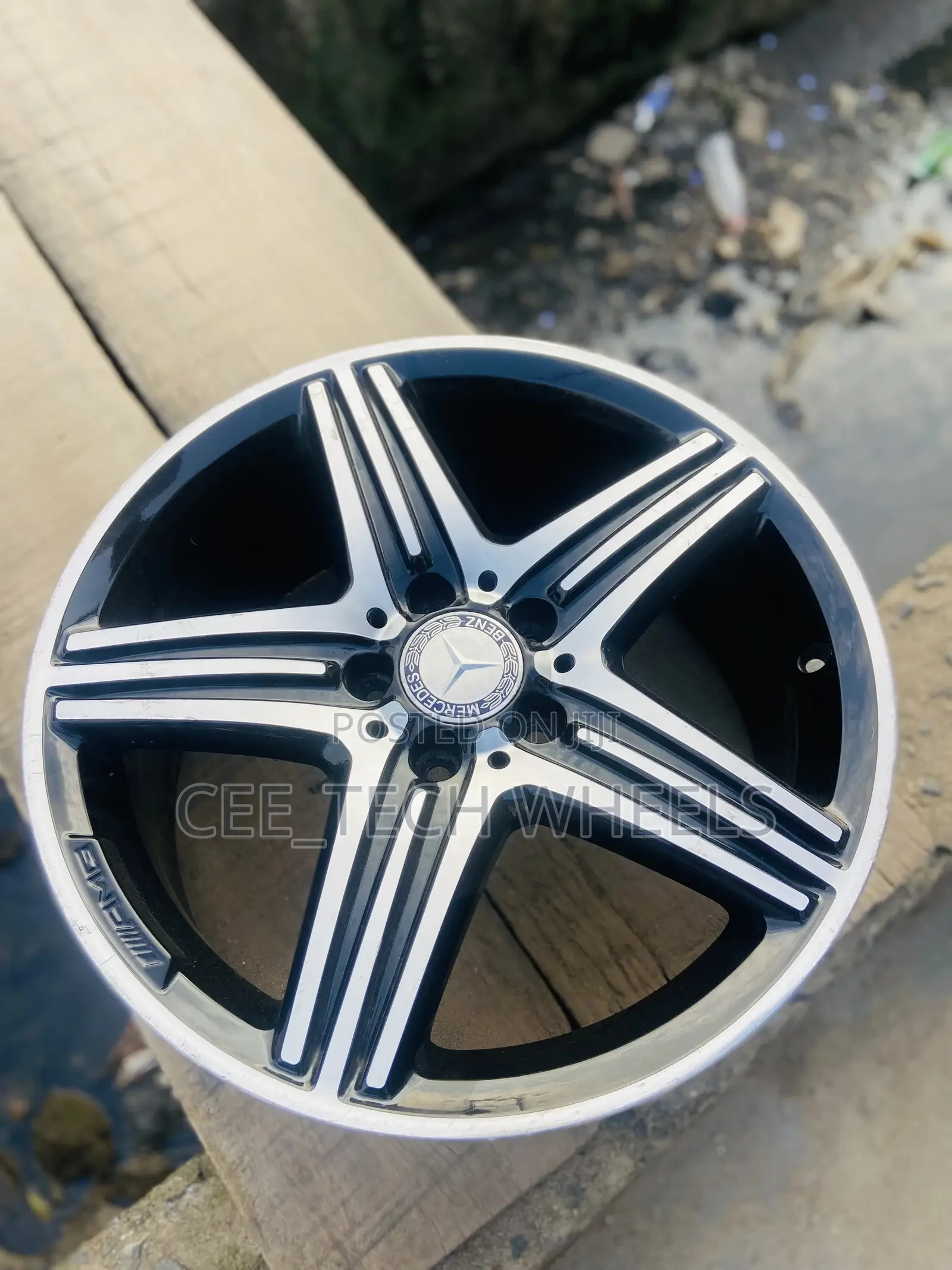 Factory Mercedes Benz