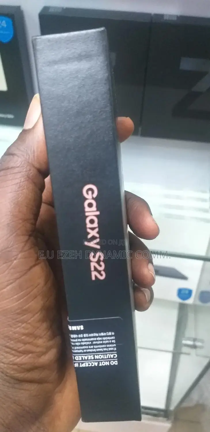 New Samsung Galaxy S22 5G 256 GB