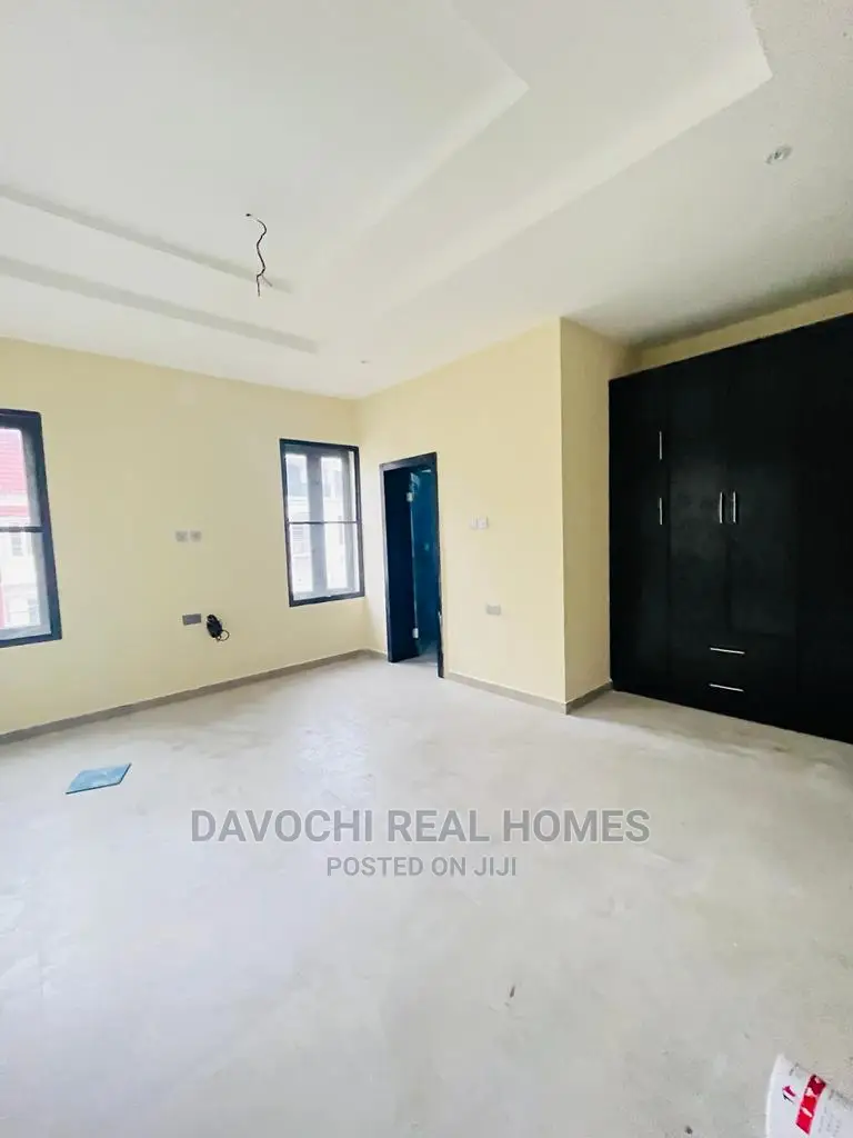 3bdrm Duplex in Chevron Second Toll, Lekki for sale