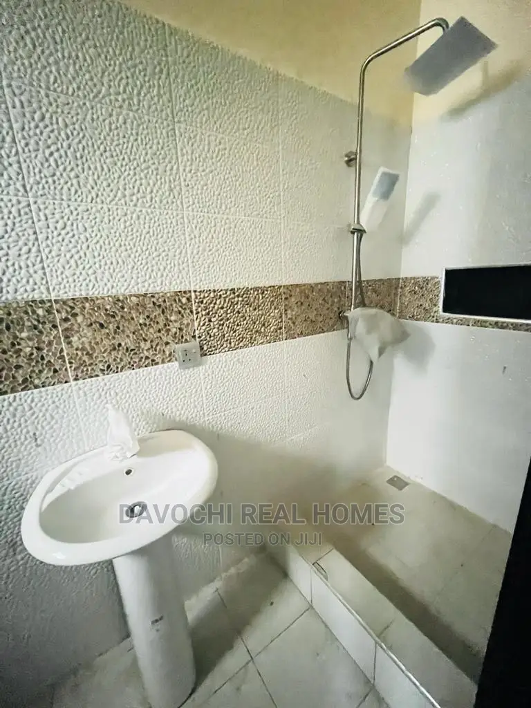 3bdrm Duplex in Chevron Second Toll, Lekki for sale