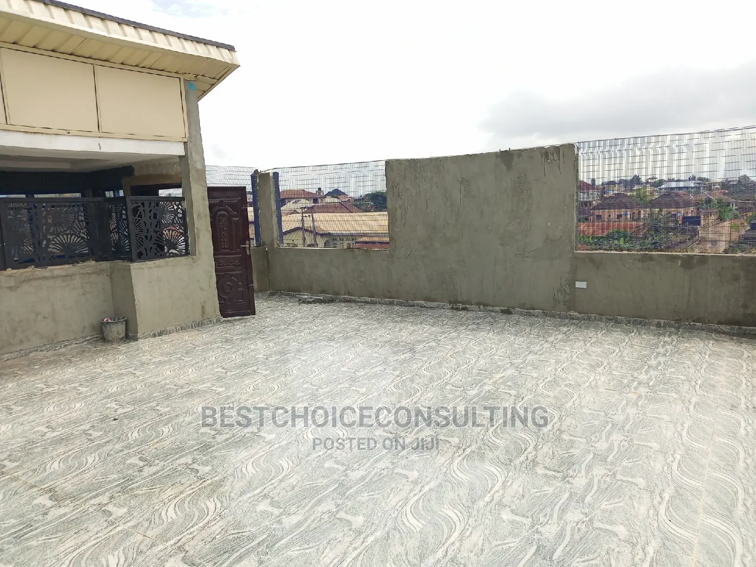 Lounge Space for Lease by the Road, in Akala Expr. Kasumu Rd