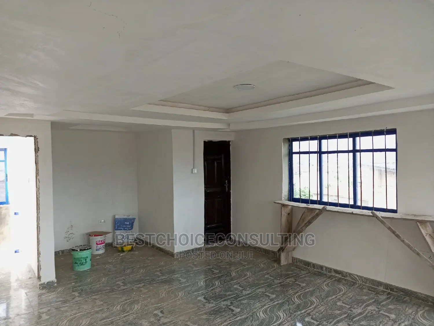 Lounge Space at Akala Express, by the Road Side
