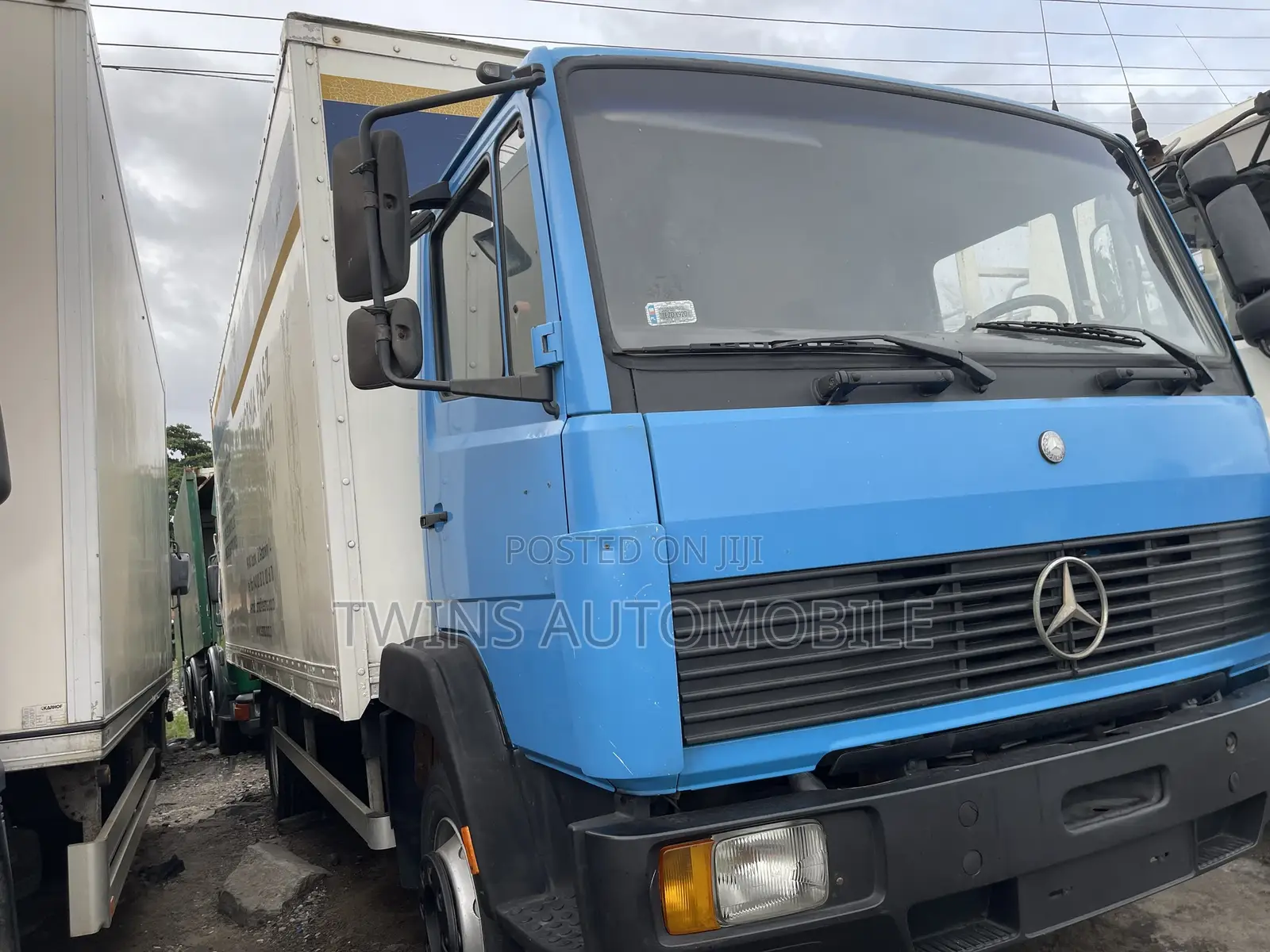 Mercedes-Benz 1117 Container Body