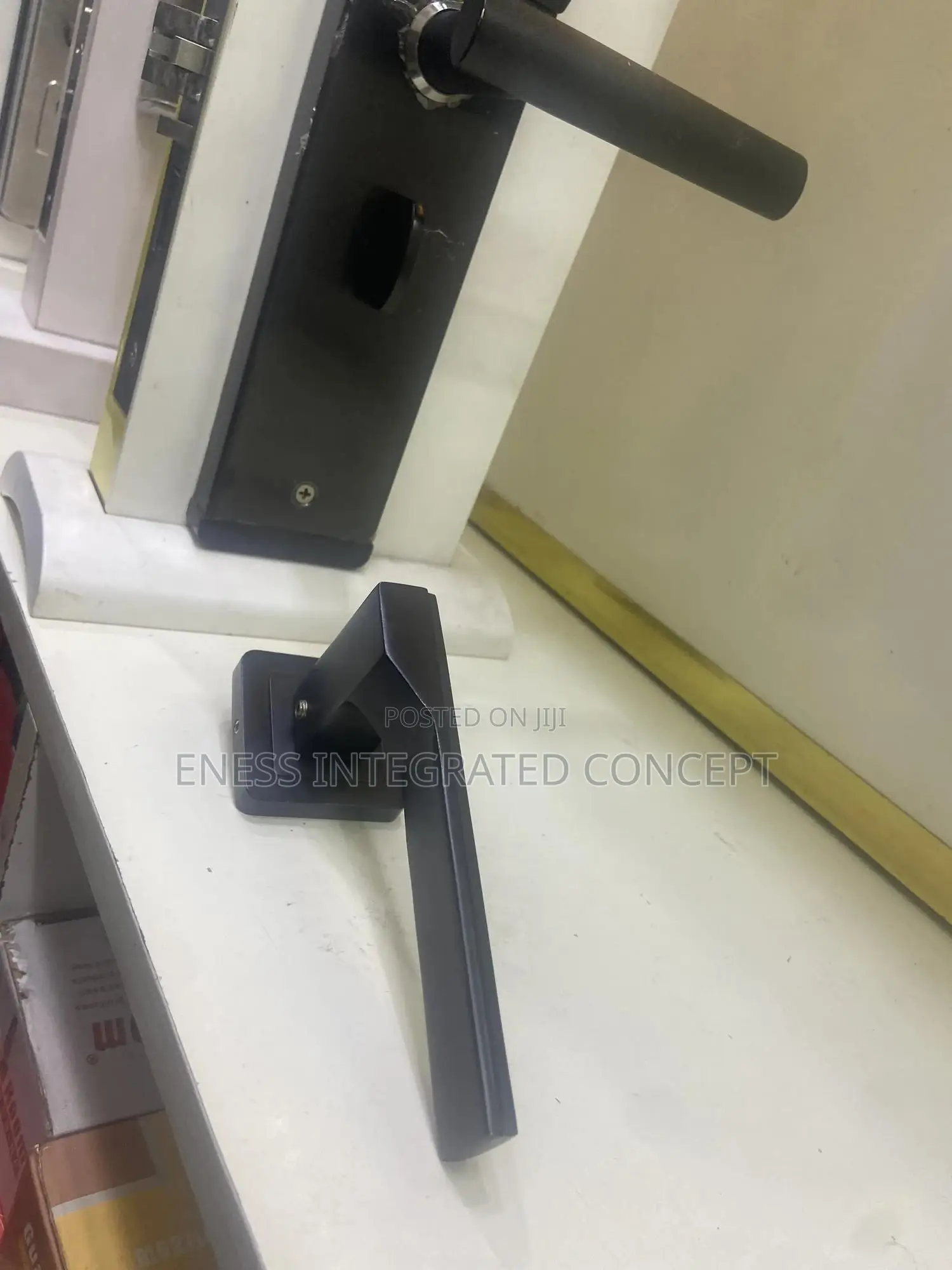 Black Coated Luxury Handle