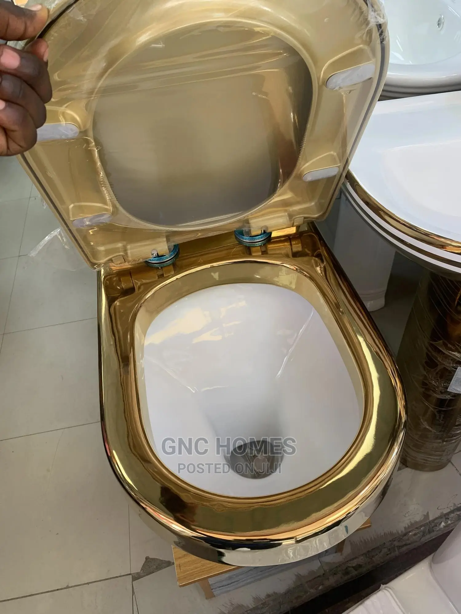 Gold Wc (Italy)
