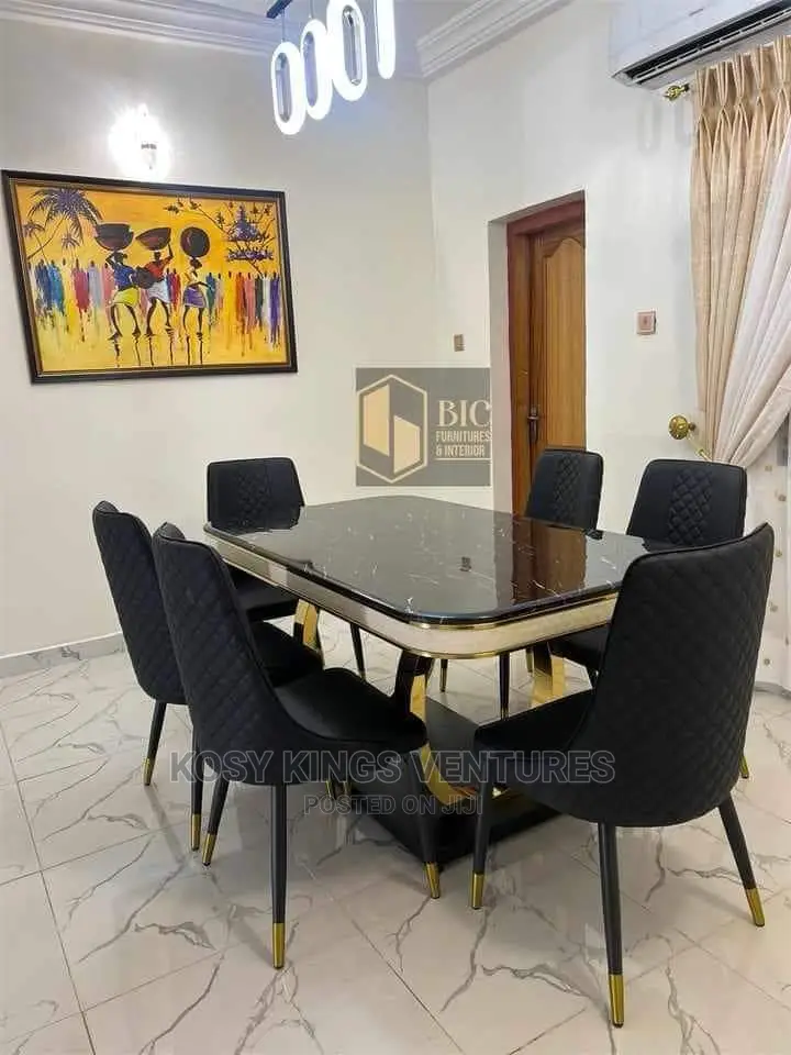 Luxurious Black Marble Dinning Set