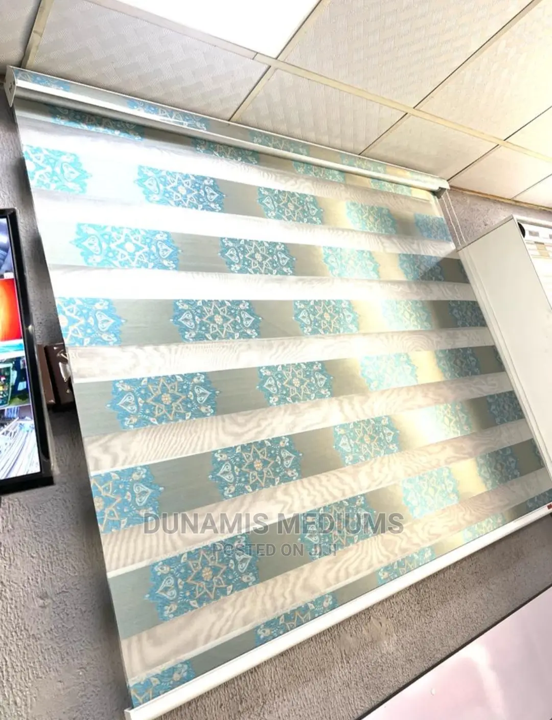 Day and Night Window Blinds.