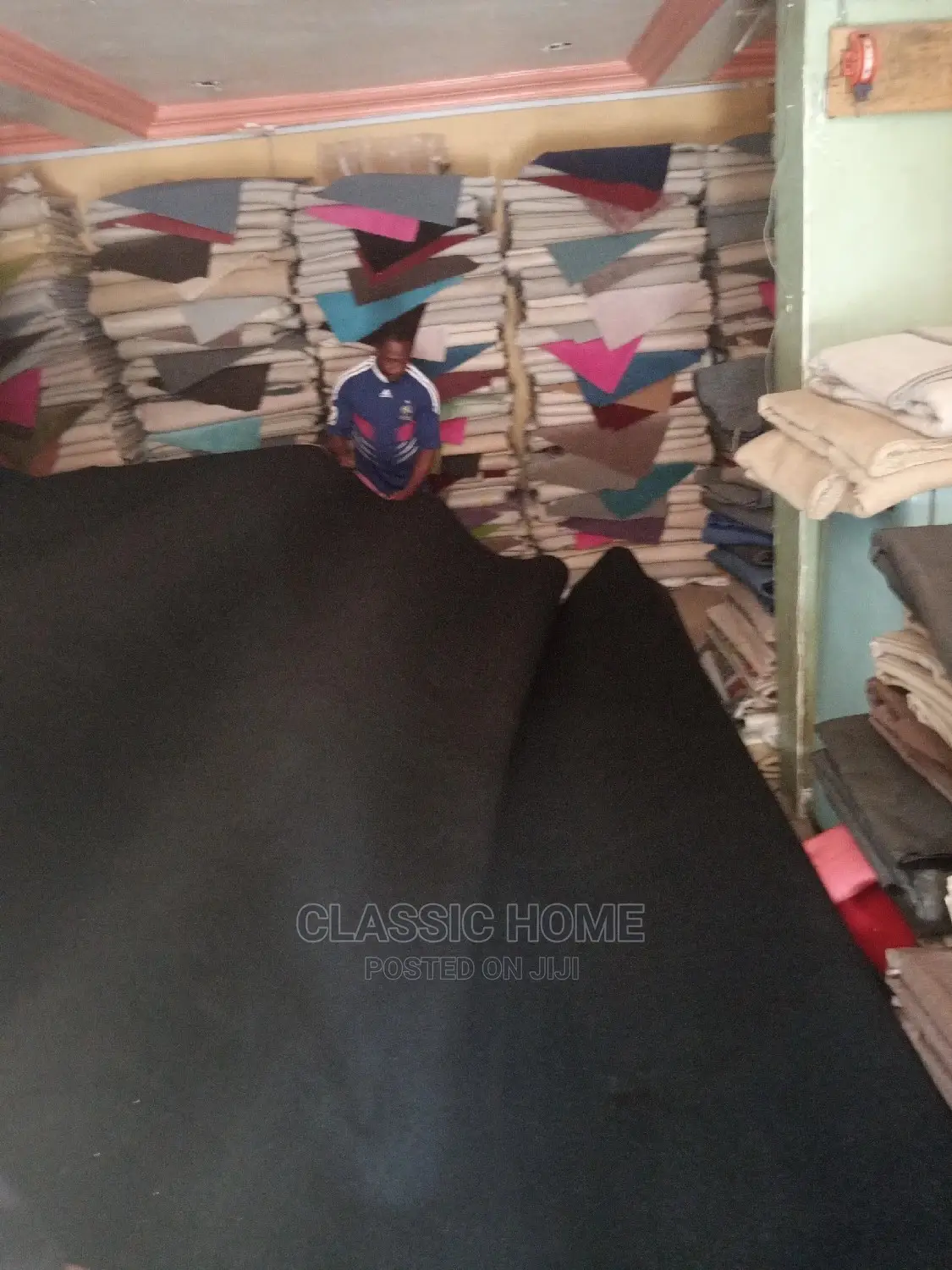 Plain Black Wall to Wall Rug