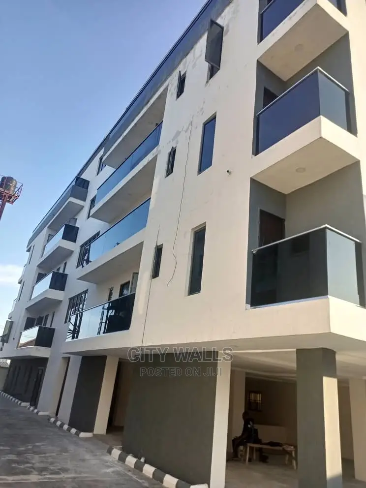3bdrm Block of Flats in Ikate-Elegushi for rent