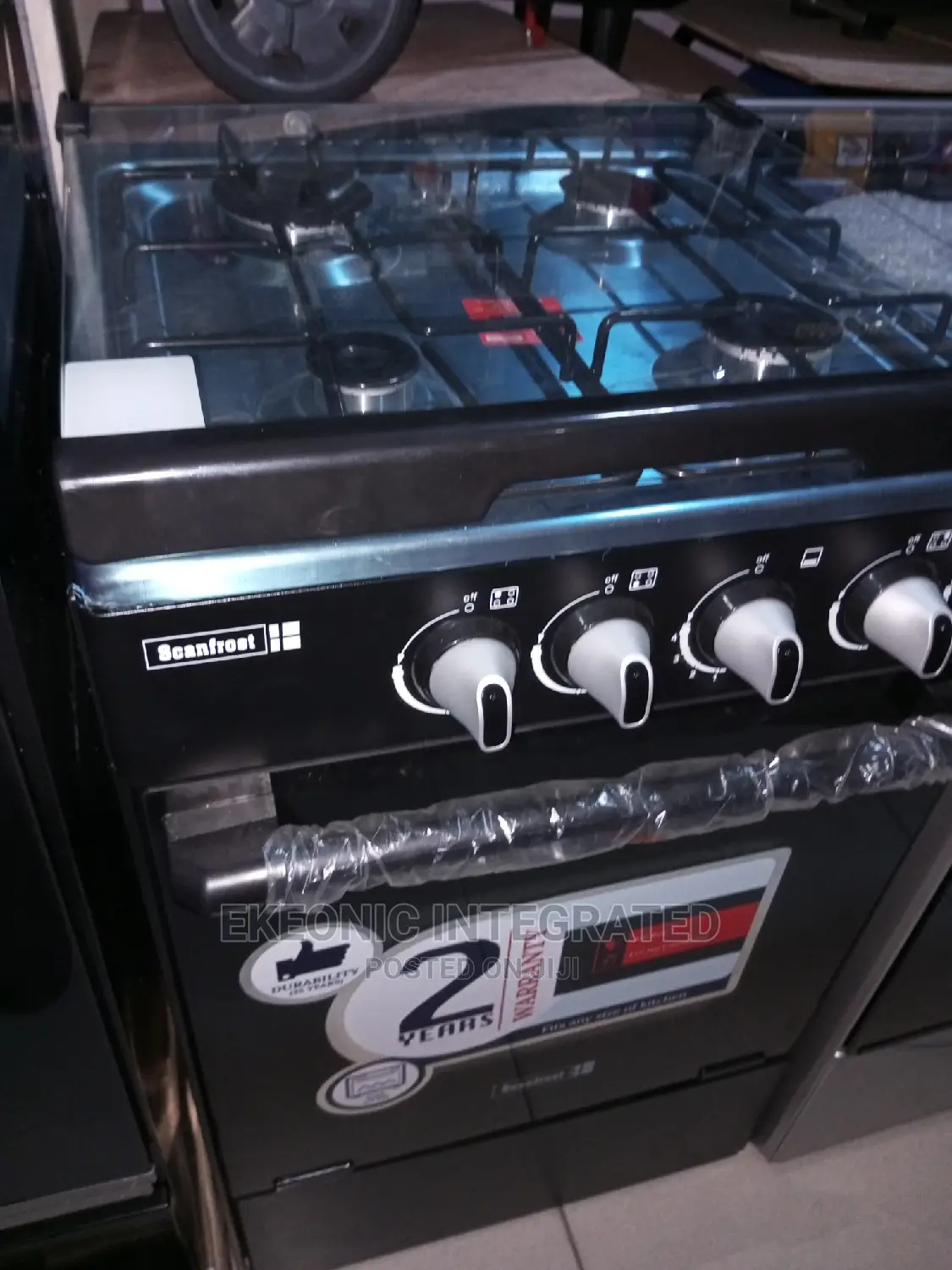 Scanfrost Standing Gas Cooker 4 Burner