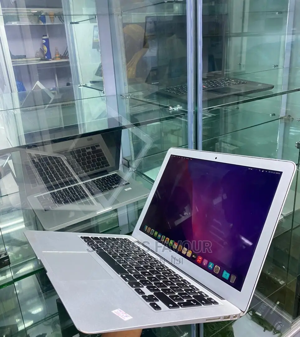 Laptop Apple MacBook Air 2017 8GB Intel Core I5 SSD 128GB
