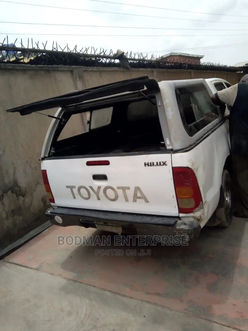 Hilux Boot Cover -+