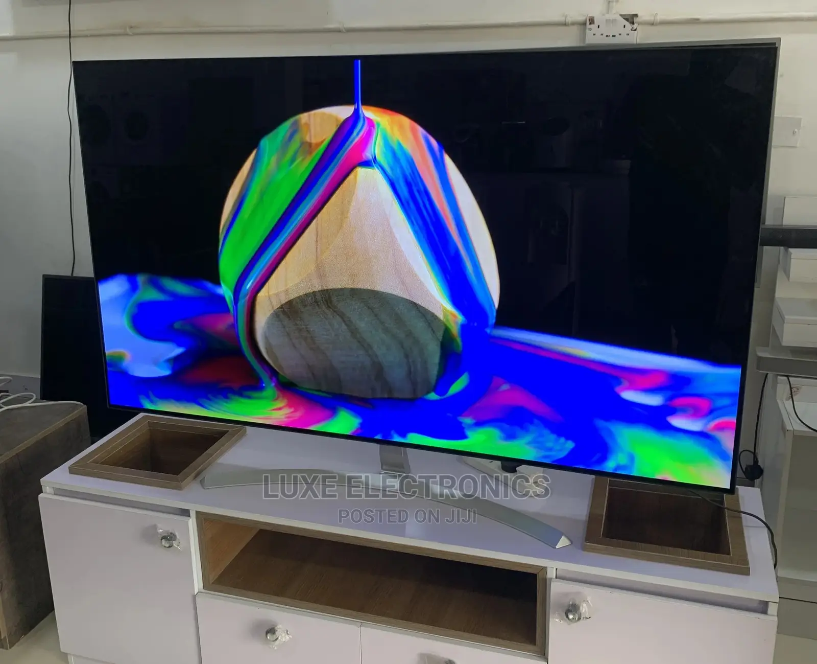 65 Inches Lg Oled 2022 Model With Free Netflix Account
