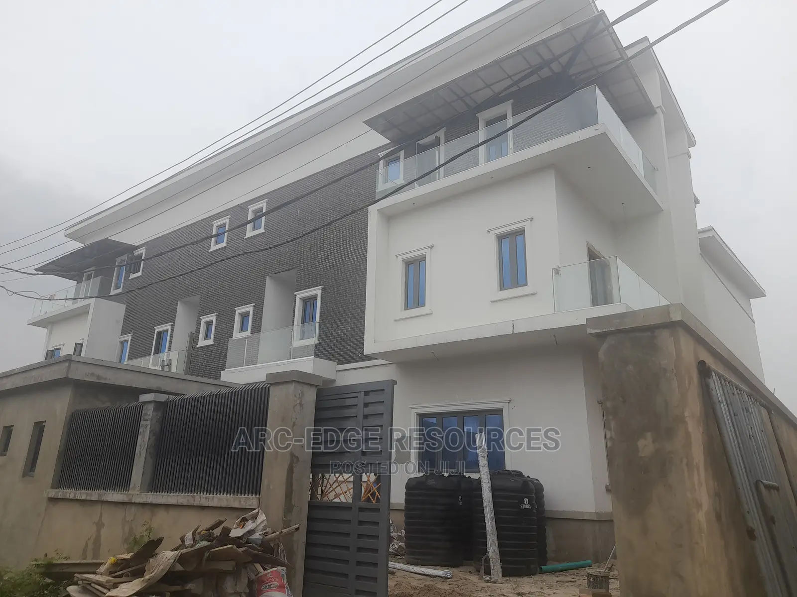 5bdrm Duplex in Festac for sale
