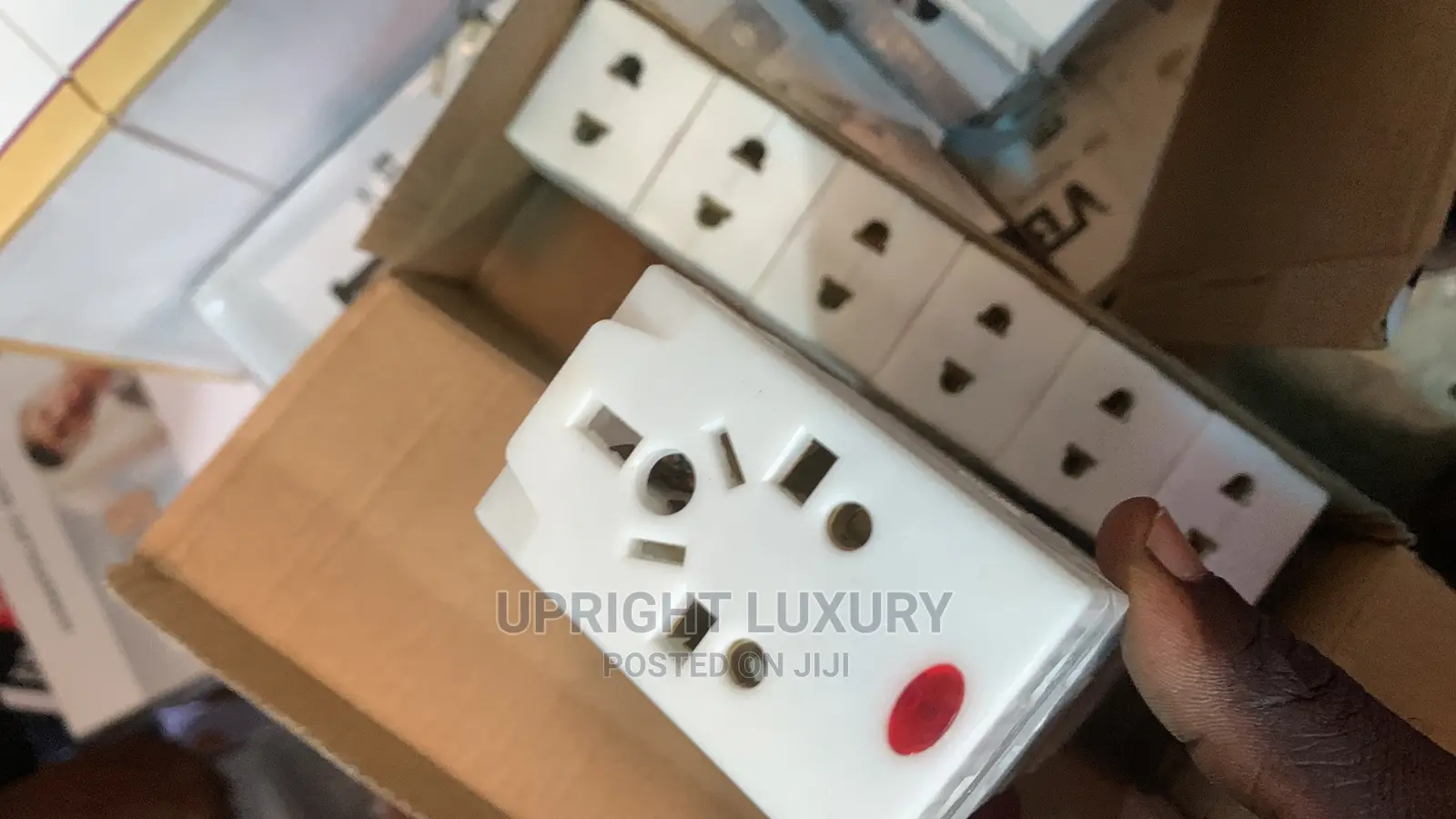 13amps Adopter