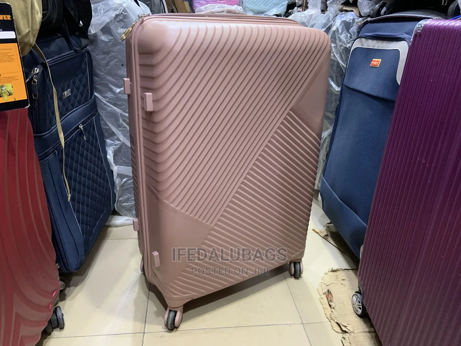 Big Size Quality Unbreakable Plastic Traveling Luggage